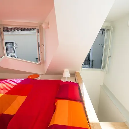 Duplex In Alfama Apartment